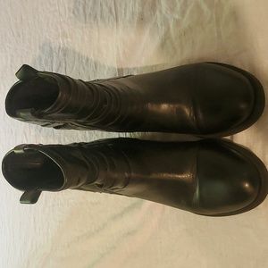 Leather slip on short boots, 36